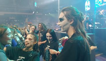 Что случится, если соединить панк-рок и симфонический оркестр?